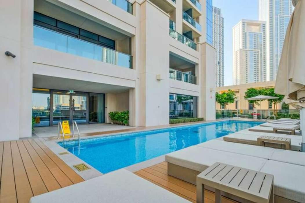 Apartment Full Luxury In 2 Bedroom With Skycraper Views *