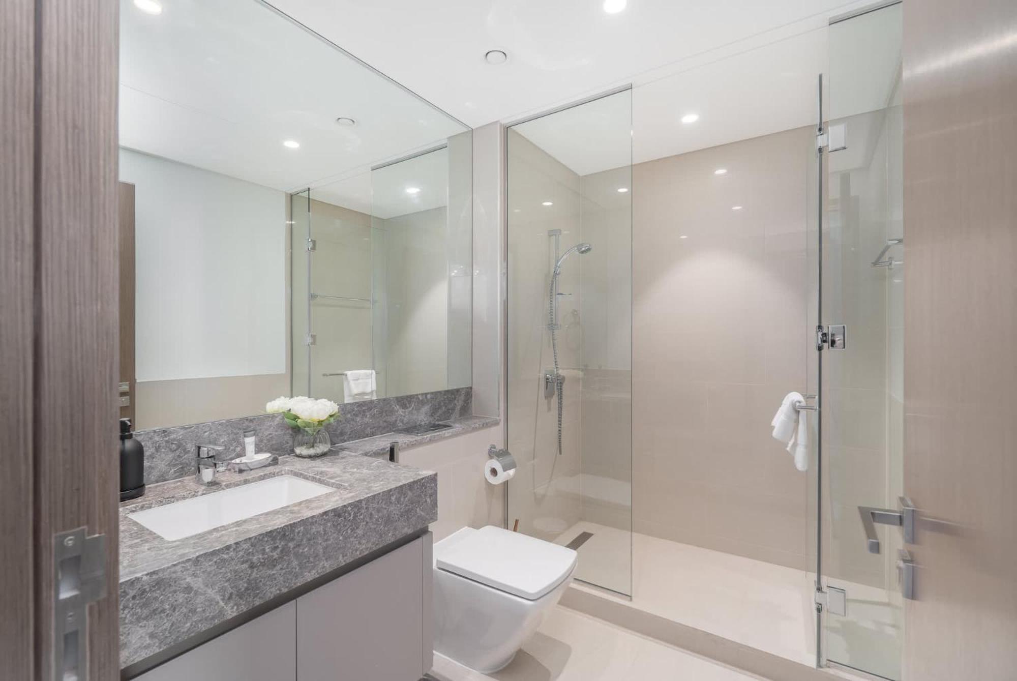 Full Luxury In 2 Bedroom With Skycraper Views *